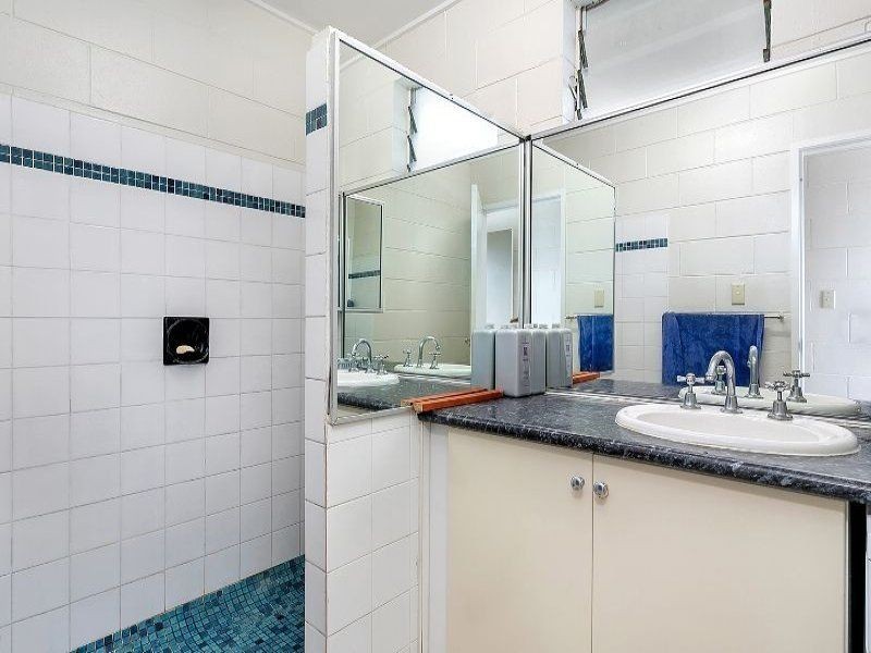 46 Dalton Street, Westcourt QLD 4870