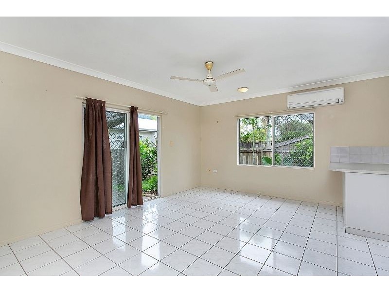 20 Robert Road, Bentley Park QLD 4869