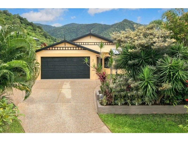 2 Ellie Banning Close, Redlynch QLD 4870