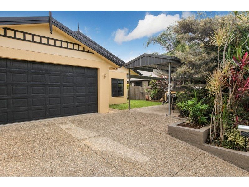 2 Ellie Banning Close, Redlynch QLD 4870