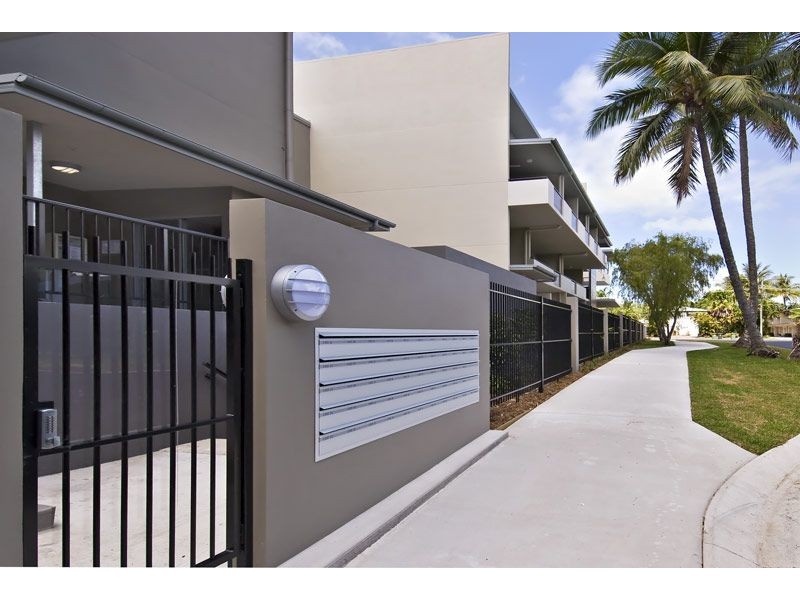 27/521 Varley St, Yorkeys Knob QLD 4878