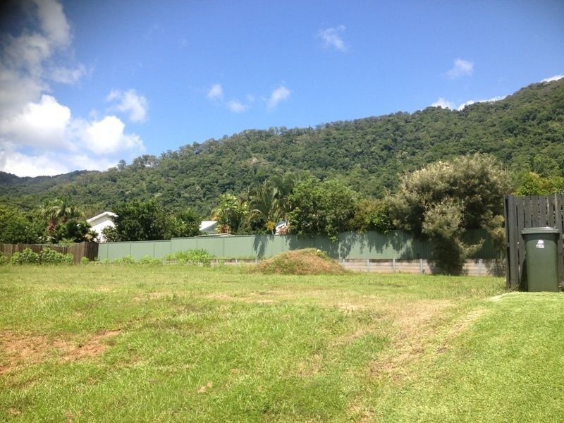 67 City View Crescent, Mooroobool QLD 4870