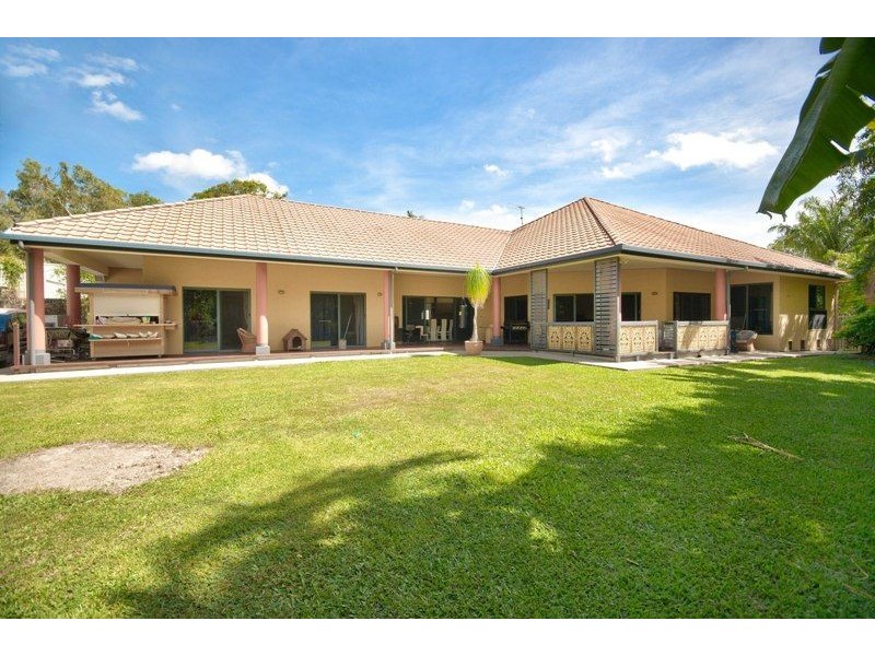 Clifton Beach QLD 4879