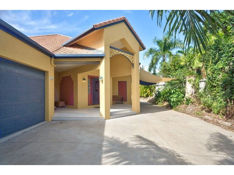 Clifton Beach QLD 4879