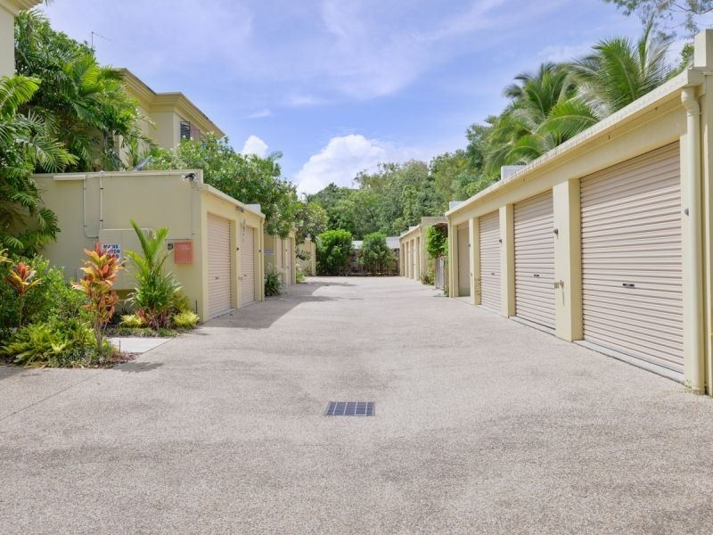 1/31-33 Sims Esplanade, Yorkeys Knob QLD 4878