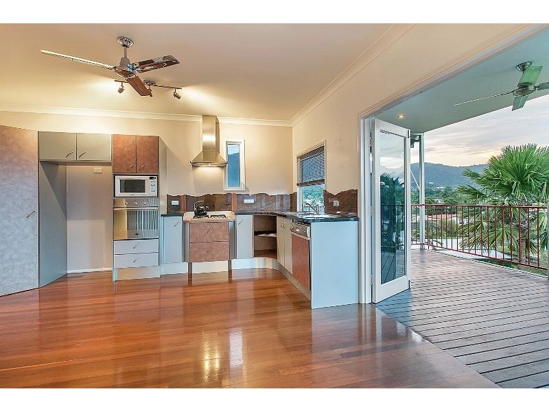 104 Anderson Road, Woree QLD 4868