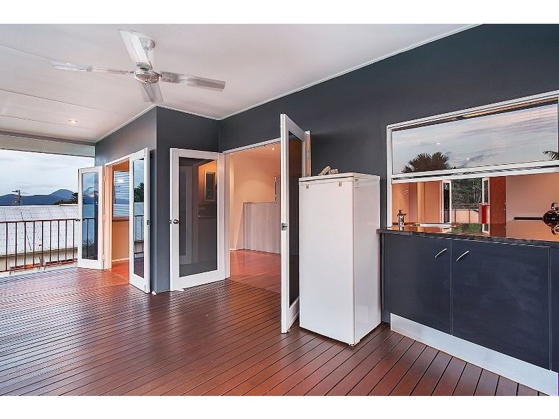 104 Anderson Road, Woree QLD 4868