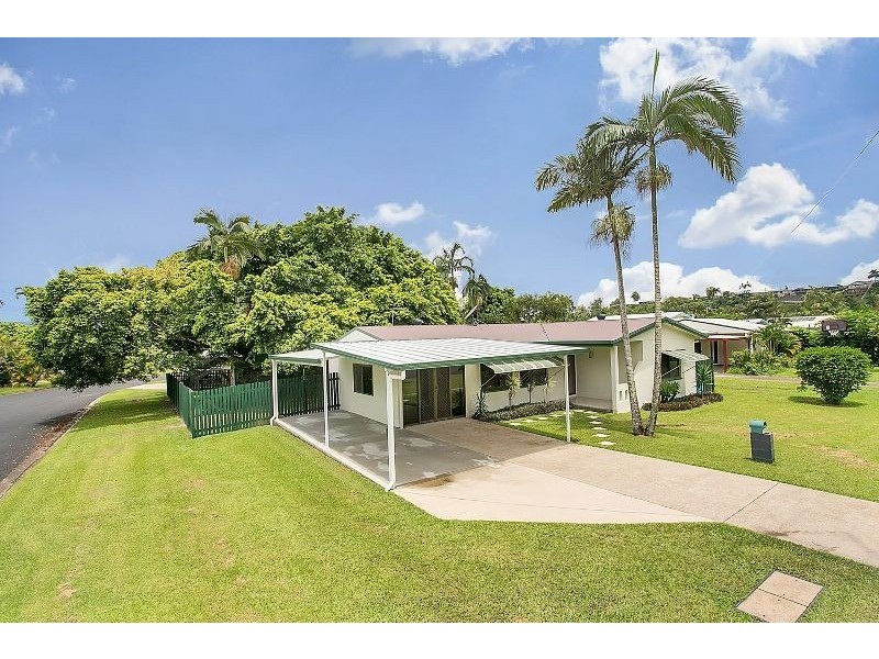 104 Callum Street, Mooroobool QLD 4870