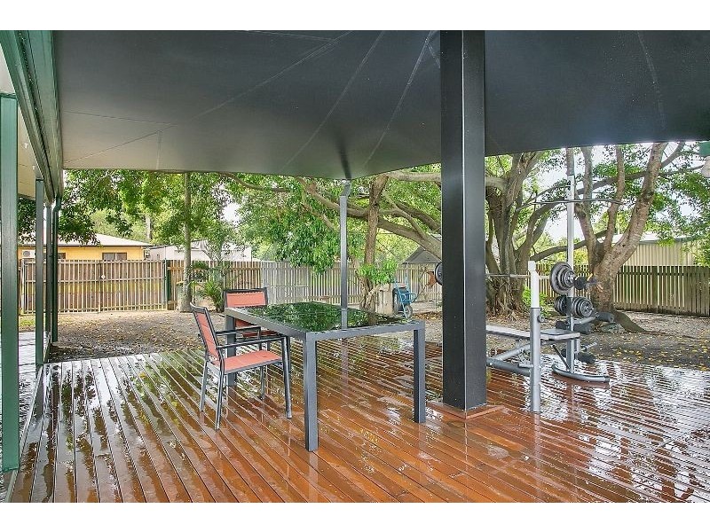 104 Callum Street, Mooroobool QLD 4870