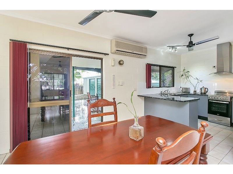 104 Callum Street, Mooroobool QLD 4870