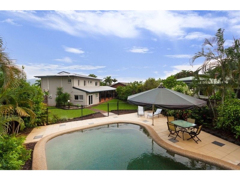 8 Tanganelli Close, Kanimbla QLD 4870