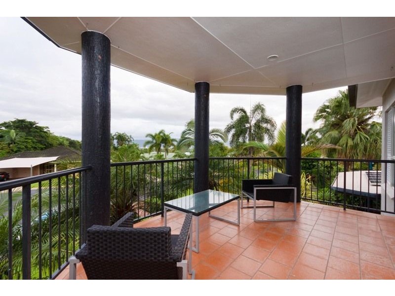 8 Tanganelli Close, Kanimbla QLD 4870