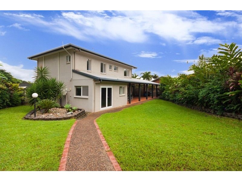 8 Tanganelli Close, Kanimbla QLD 4870