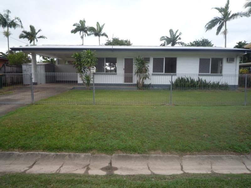 122 Dillon Street, Westcourt QLD 4870