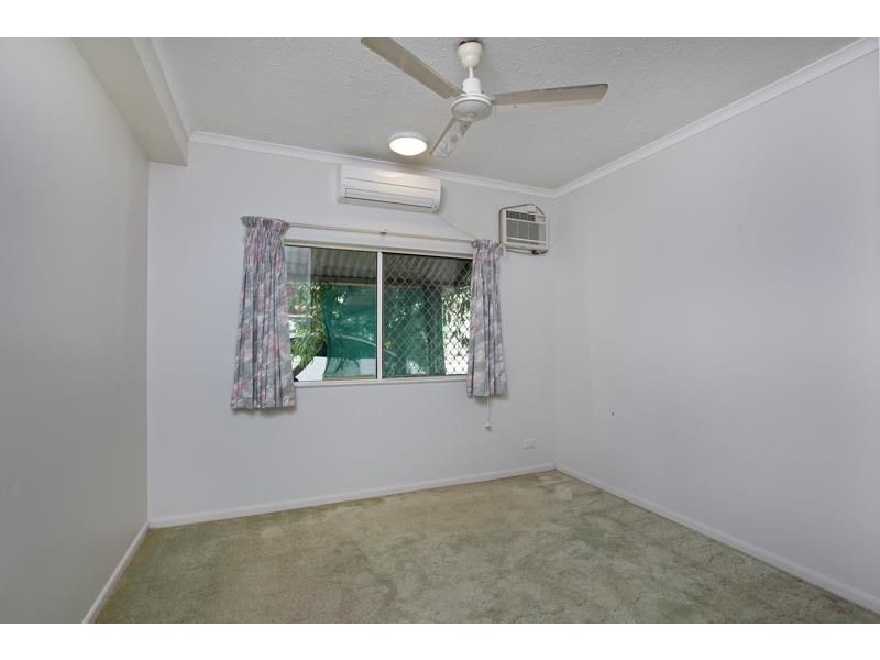 17/4 Hollett Close, Manunda QLD 4870