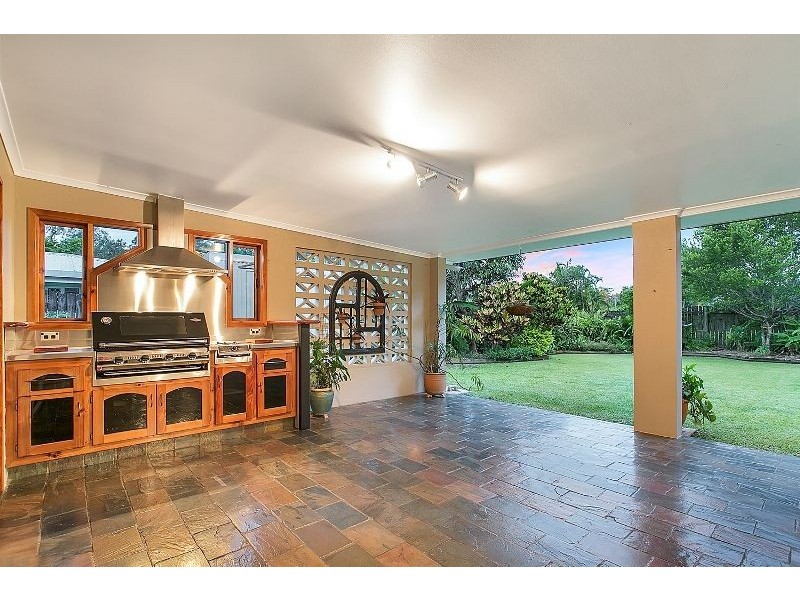 15 Fitzallan Close, Kanimbla QLD 4870