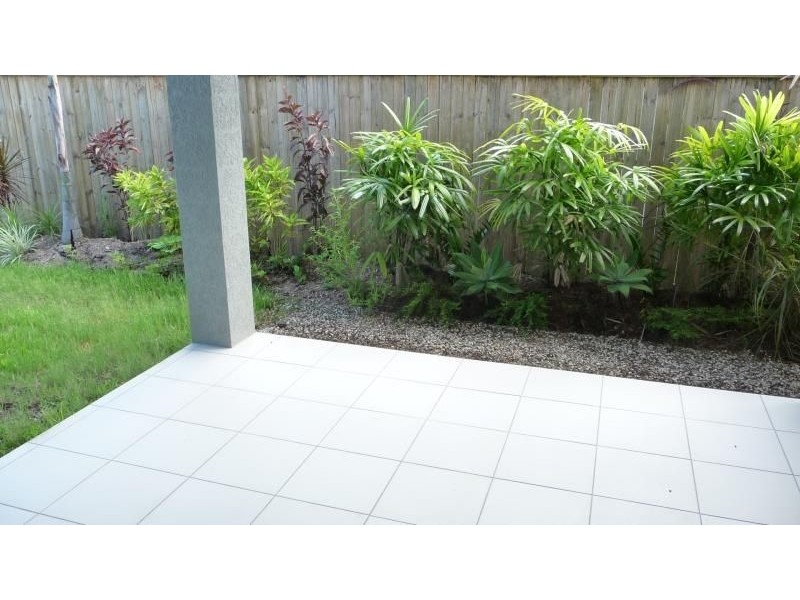 7 Seaways Street, Trinity Beach QLD 4879