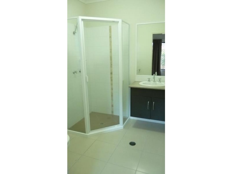 7 Seaways Street, Trinity Beach QLD 4879