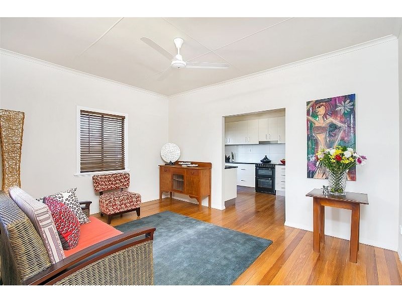 33 Dunn Street, Cairns North QLD 4870