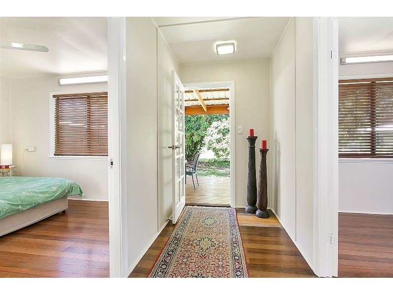 33 Dunn Street, Cairns North QLD 4870