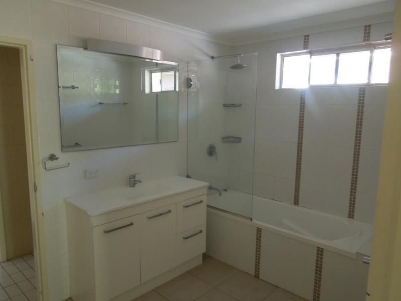 12 Fairview Street, Bayview Heights QLD 4868