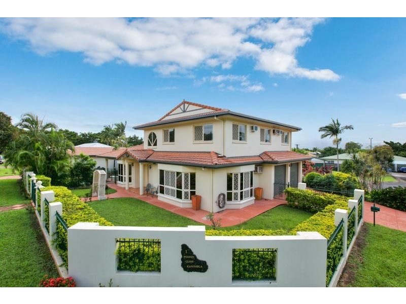 1 Wooley Close, Kanimbla QLD 4870