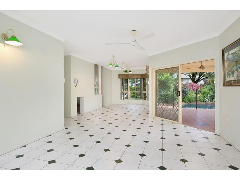 1 Wooley Close, Kanimbla QLD 4870