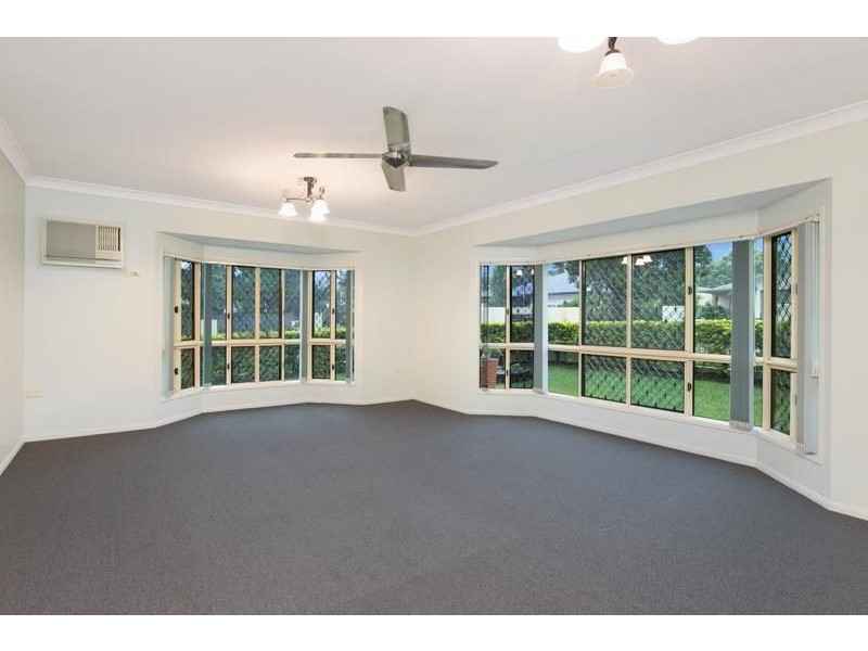 1 Wooley Close, Kanimbla QLD 4870