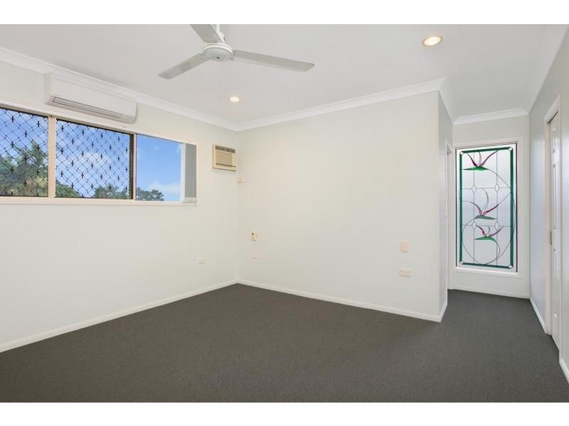1 Wooley Close, Kanimbla QLD 4870