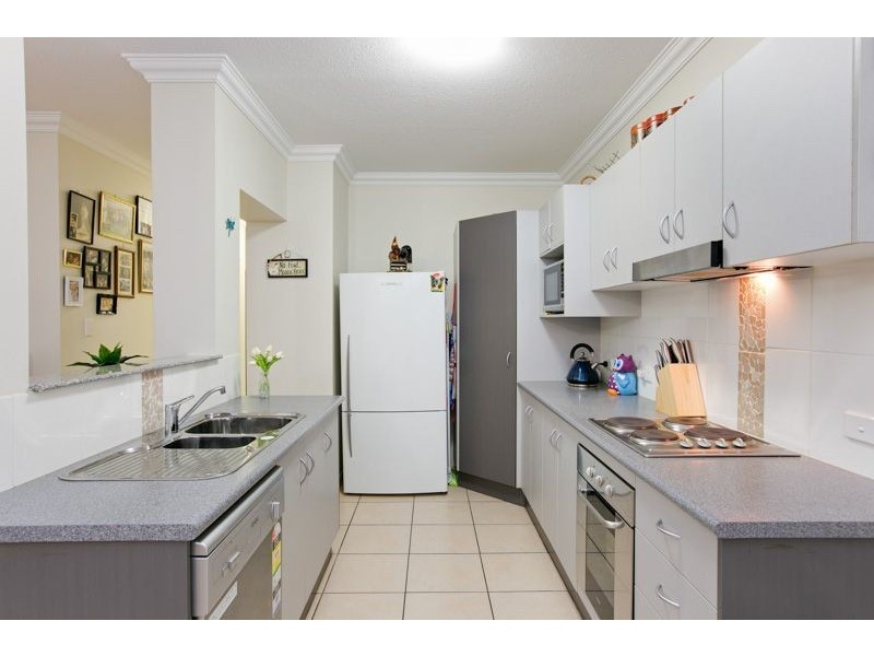 2102/40-62 Clifton Road, Clifton Beach QLD 4879