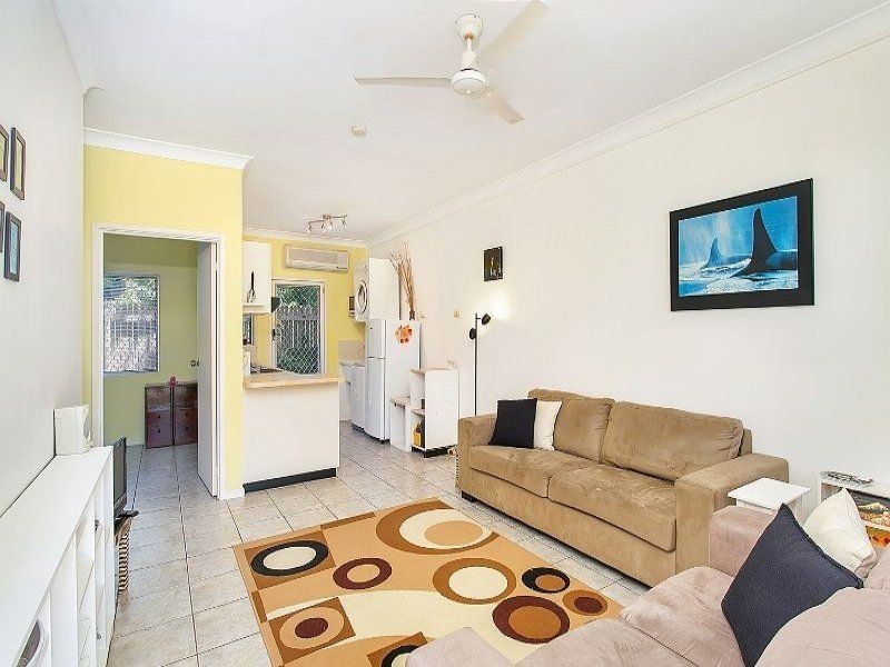 2/8 Bell Street, Bungalow QLD 4870