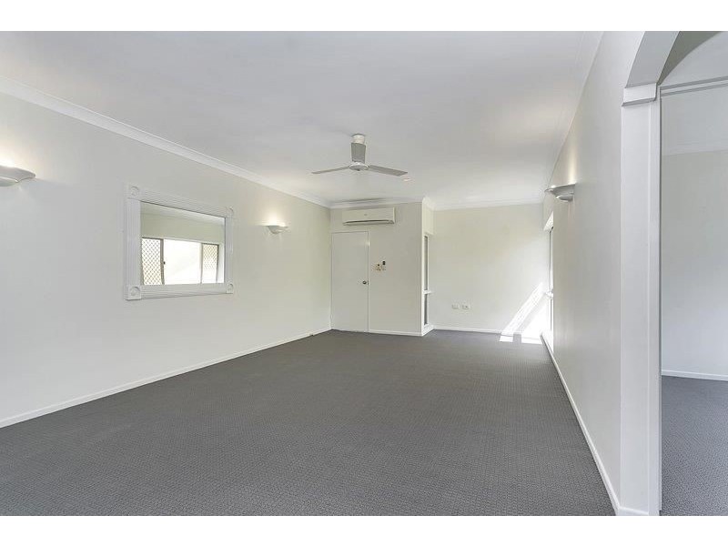 2/12 Ingham Court, Mooroobool QLD 4870