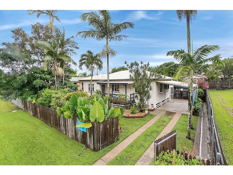 13 Close Street, Mooroobool QLD 4870