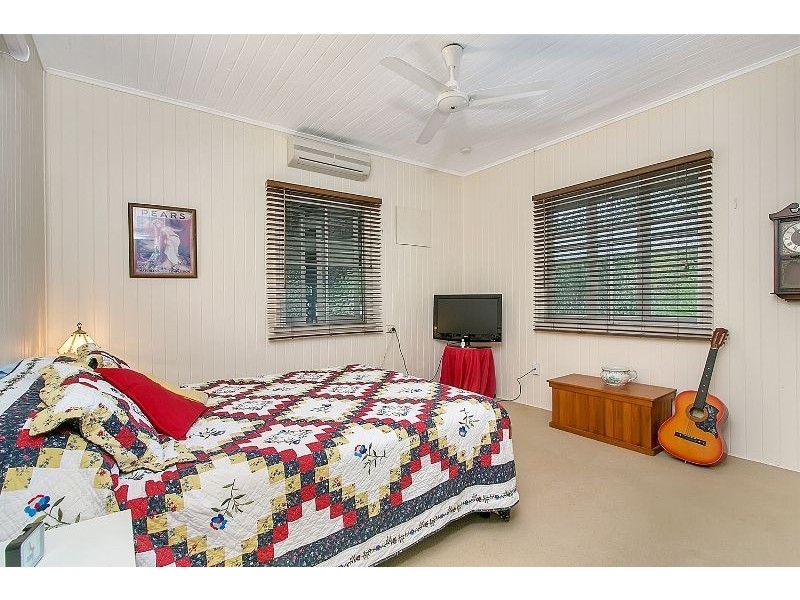 13 Close Street, Mooroobool QLD 4870