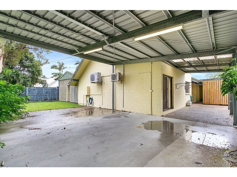 1/22 Sperring Street, Manunda QLD 4870