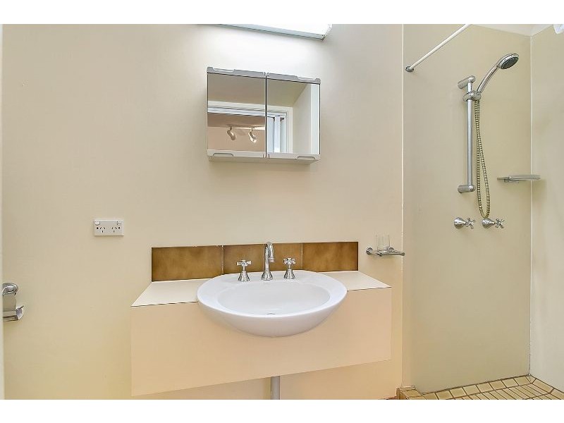 1/22 Sperring Street, Manunda QLD 4870