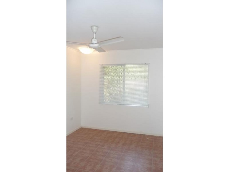 2/7 Blantyre Close, Manoora QLD 4870