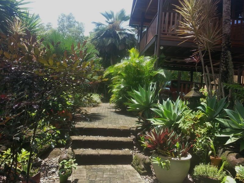 8 Tari Place, Trinity Beach QLD 4879