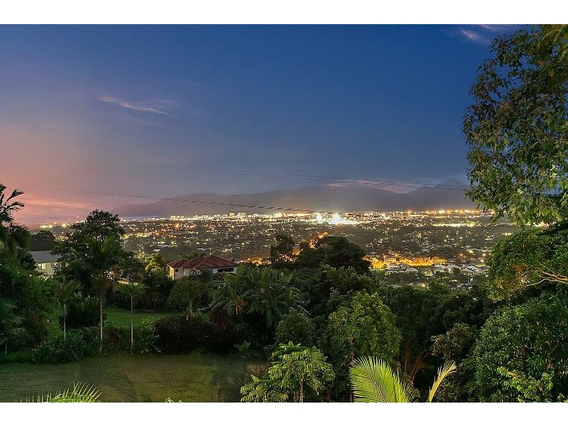 3 Coreega Close, Mooroobool QLD 4870