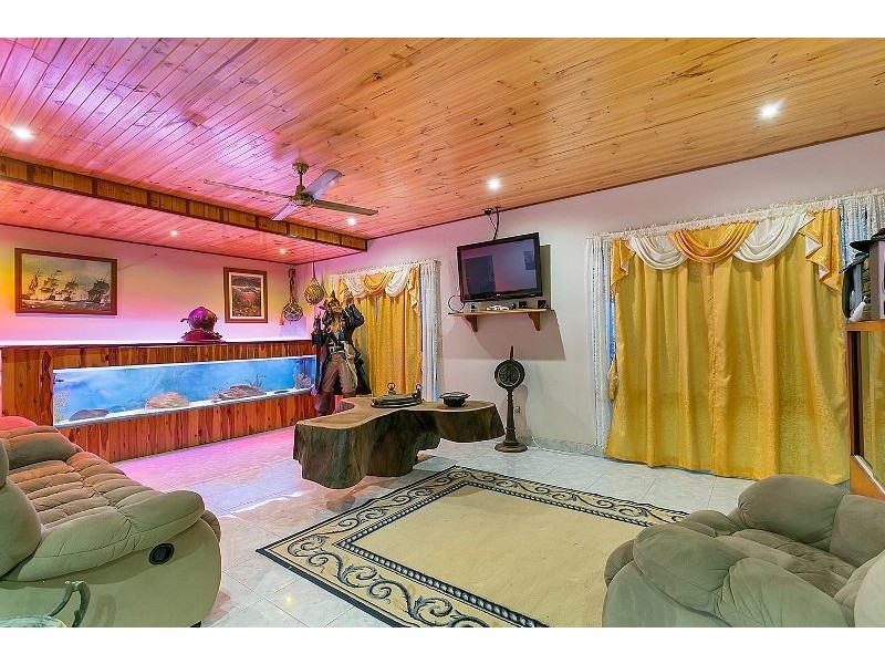 3 Coreega Close, Mooroobool QLD 4870