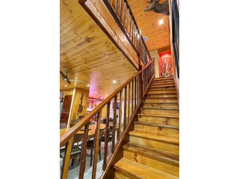 3 Coreega Close, Mooroobool QLD 4870