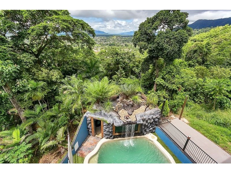 3 Coreega Close, Mooroobool QLD 4870