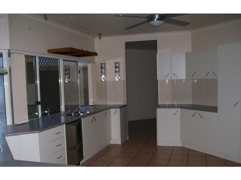 2 Cardamine Street, Kewarra Beach QLD 4879