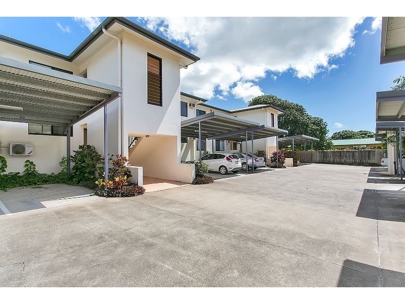 15/58-70 Intake Road, Redlynch QLD 4870