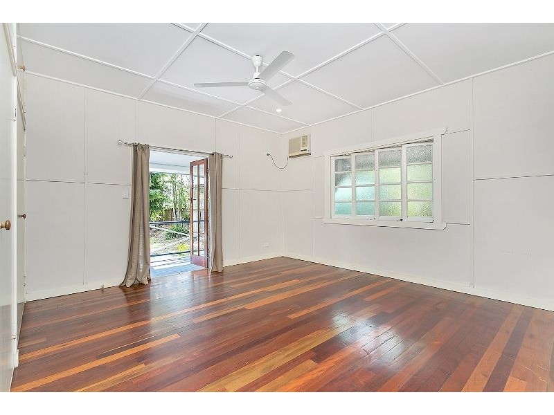 18 Dalton Street, Bungalow QLD 4870