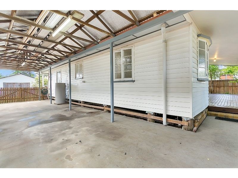 18 Dalton Street, Bungalow QLD 4870