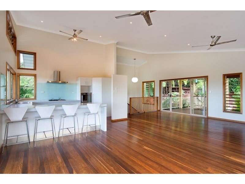 9 Trundle Terrace, Whitfield QLD 4870