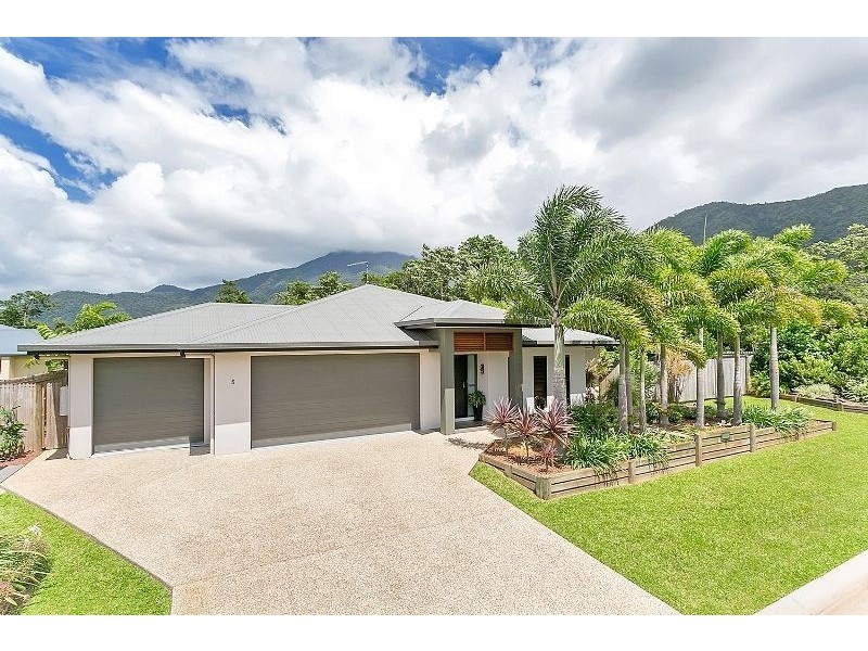 5 Malekula Close, Bentley Park QLD 4869