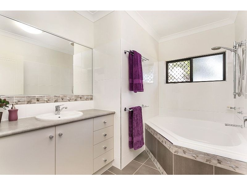 5 Malekula Close, Bentley Park QLD 4869