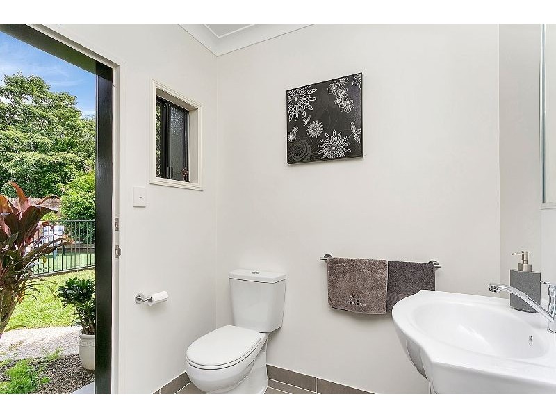 5 Malekula Close, Bentley Park QLD 4869